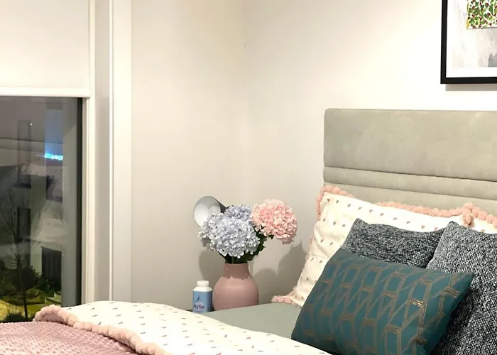 Ensuite Double Room- 10 Mins To Airport